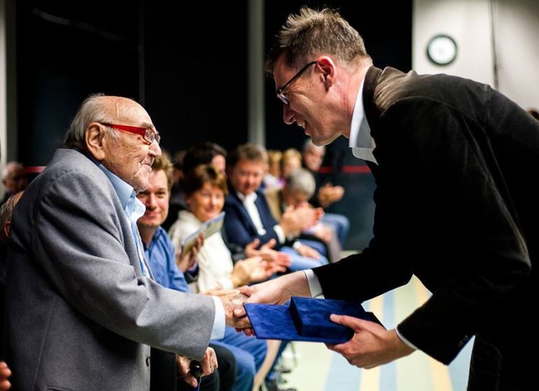 Elhunyt Szemők Béla