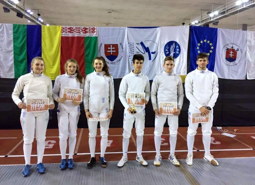 Ezüst vegyes felállásban