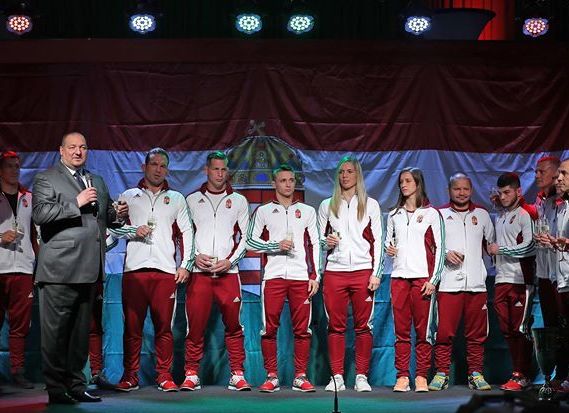 Vastaps a birkózóknak