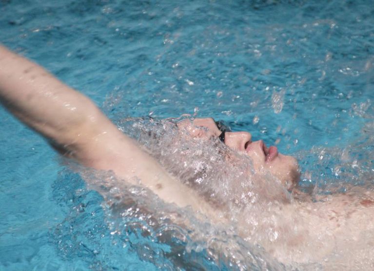 Figyeljünk az úszóinkra!