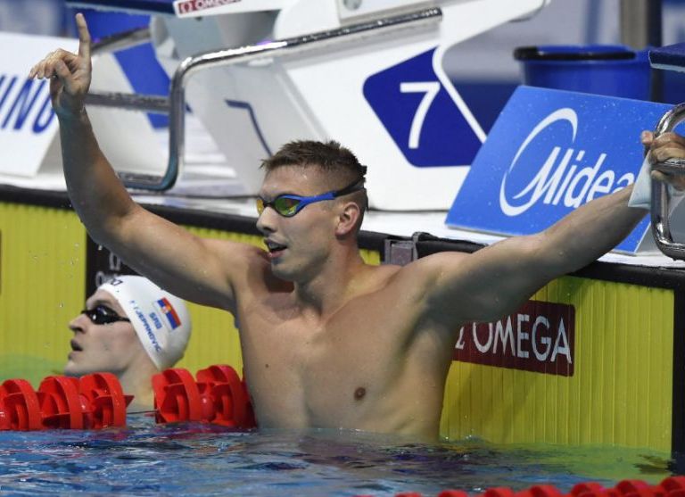 Kozma Dominik óriásit úszott