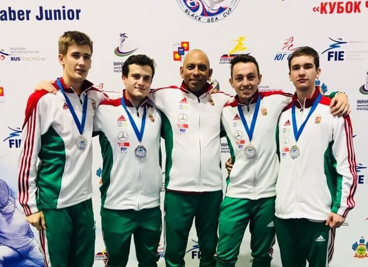 Régen várt kardsiker