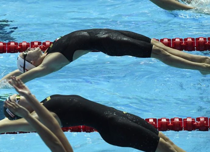 Burián döntős 200 háton