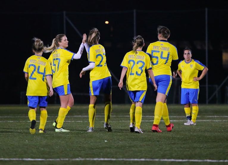 Folyamatosan fejlődik a női szakág a labdarúgóknál