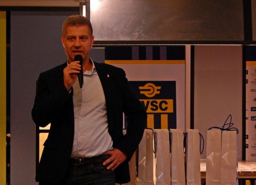 Újrakezdés, fejlesztések, növekvő utánpótlás