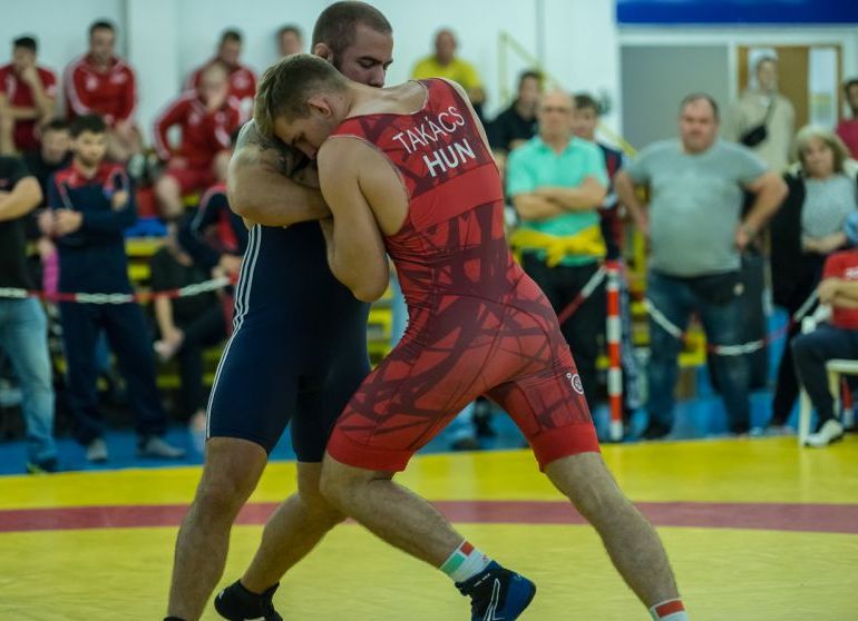 Címvédésre készül birkózónk