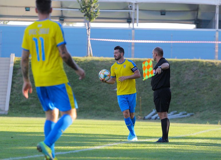 A listavezetőhöz látogatnak labdarúgóink