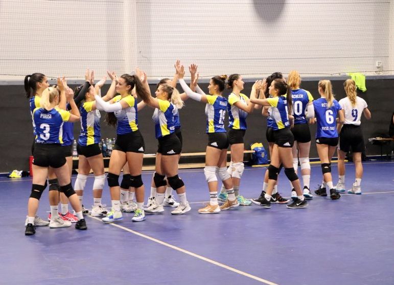 Rangadót nyertek röplabdázóink