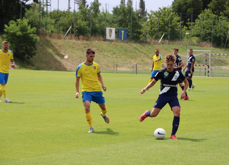 A Nyugati csoportba kerültek labdarúgóink