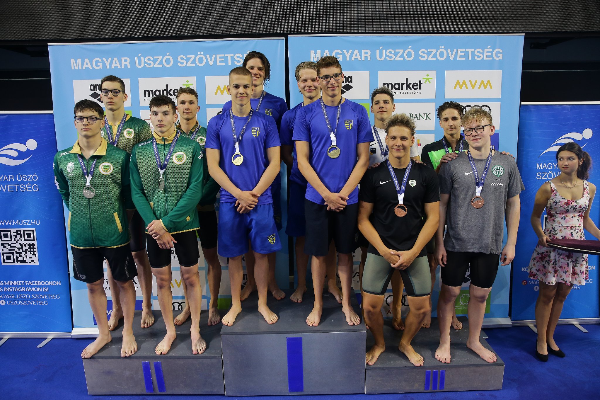 Úszó ifi ob: szintidők és második hely az éremtáblázaton 