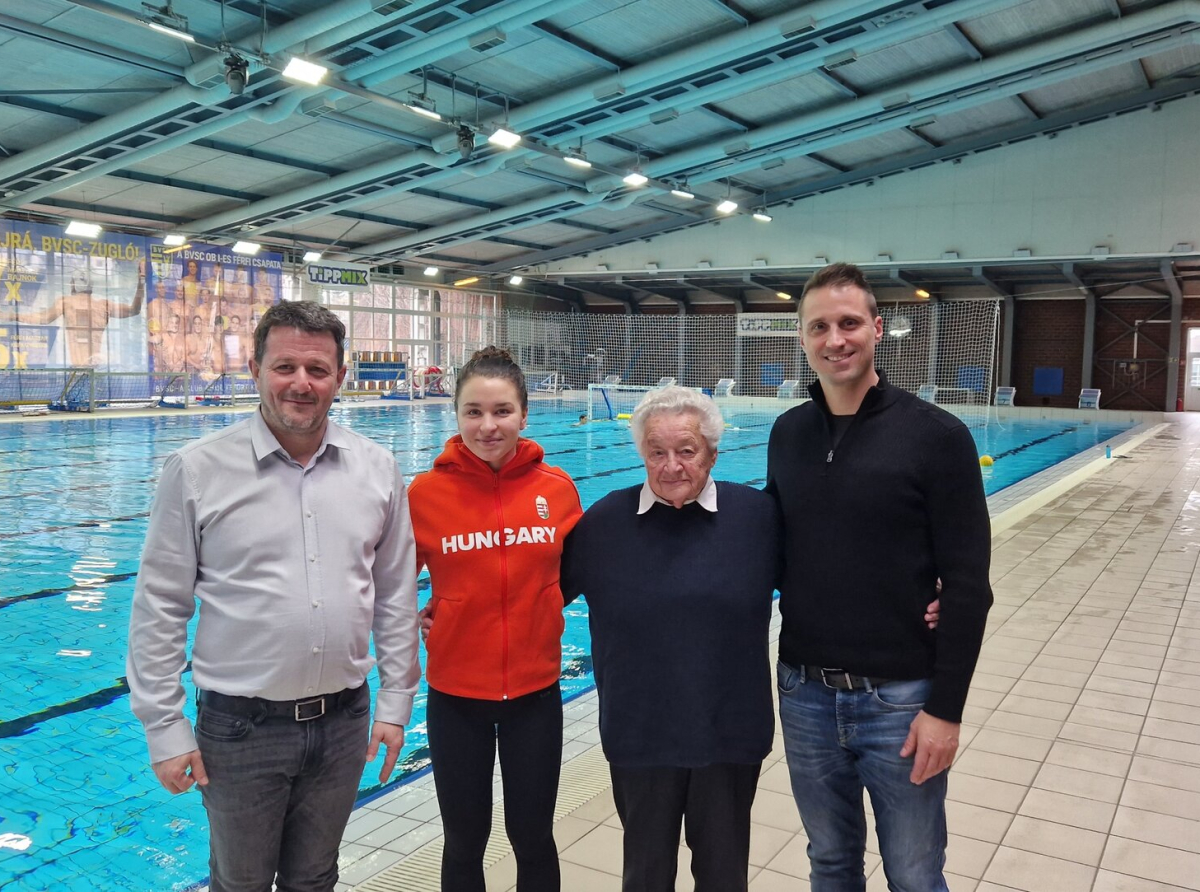 Isten éltesse a 90 éves Gyenge Valériát