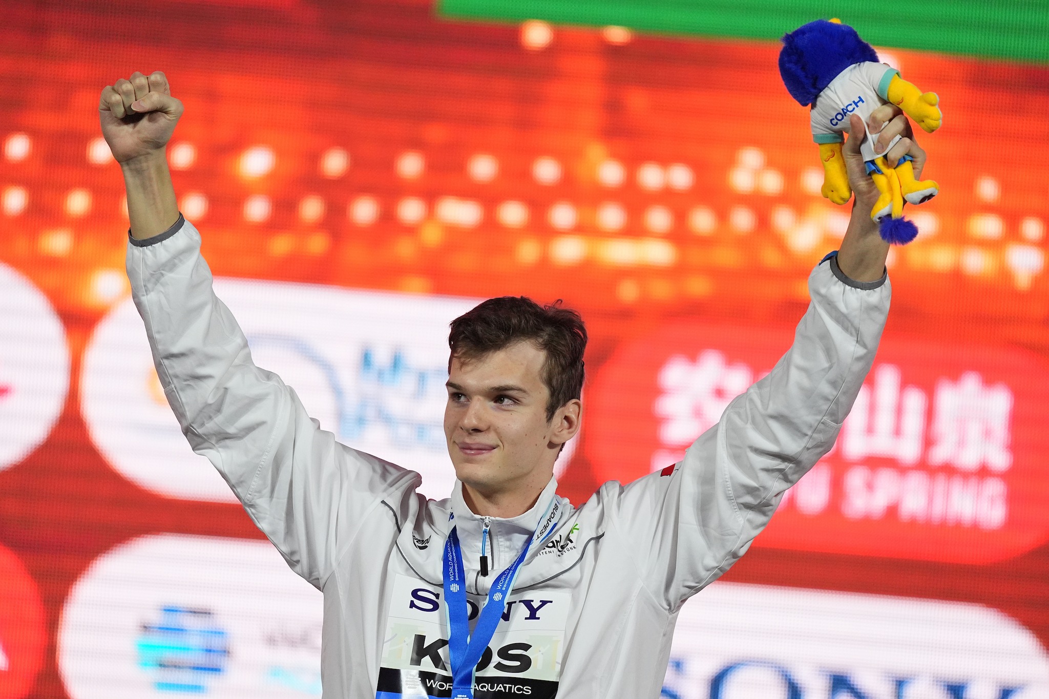 Kós Hubert rövid pályás világbajnok 200 méter háton!