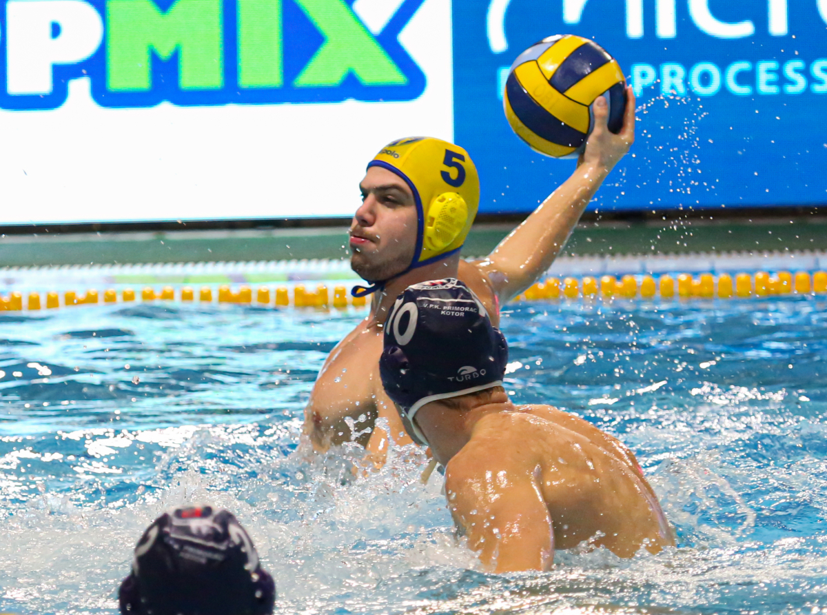 Nyerni kell Kotorban