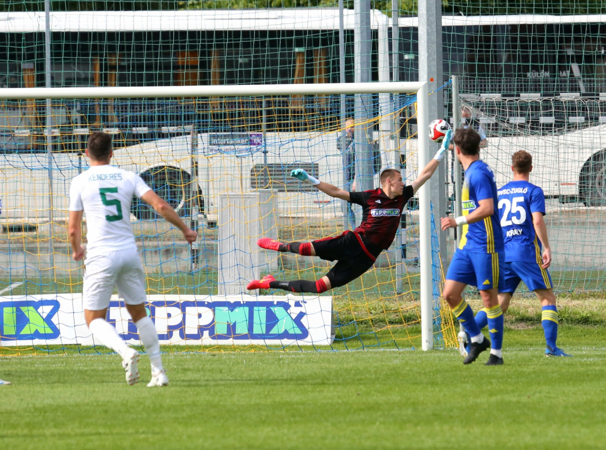 Gól nélküli döntetlennel búcsúztunk a hazai pályától 