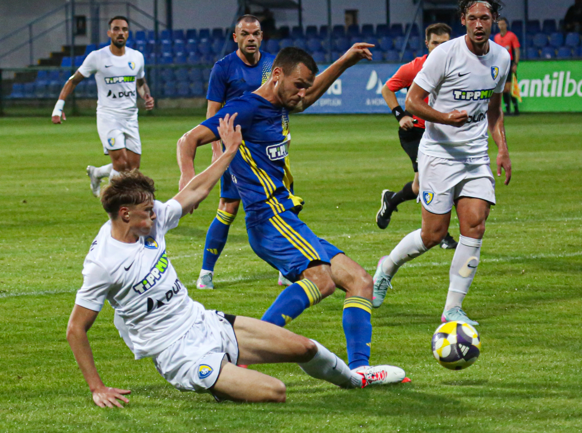 Távozz tőlünk Augustus