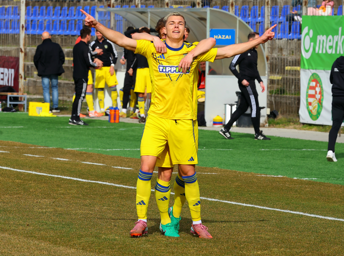 Dénes duplázott, Farkas megint lecsapott, megvan az első hazai győzelem